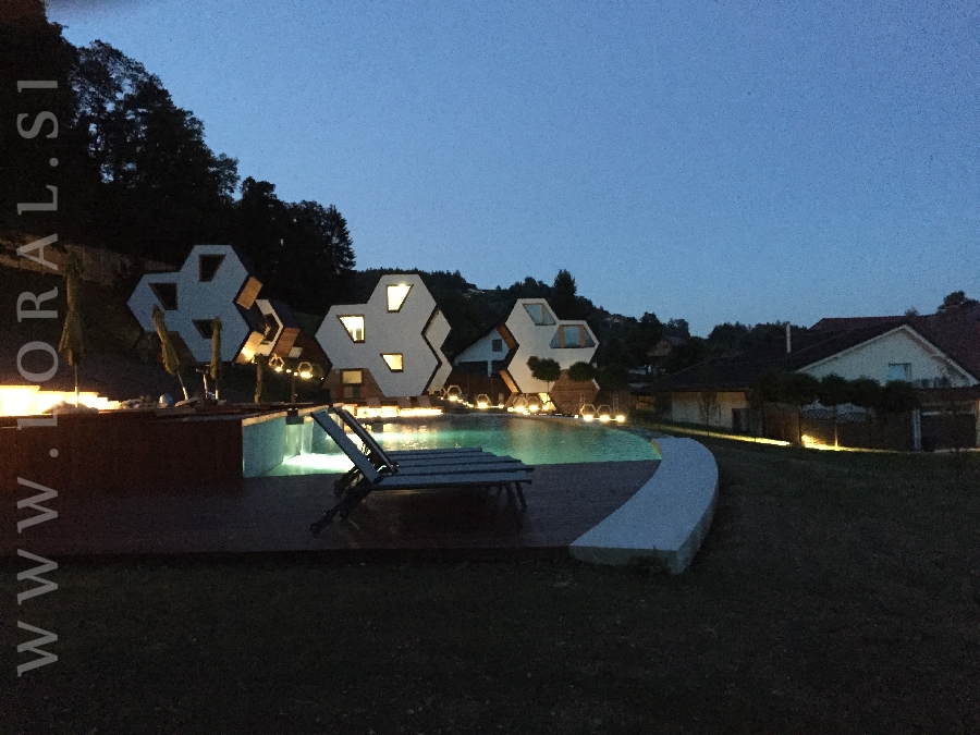 Loral - reference javnih naravnih-bioloških bazenov