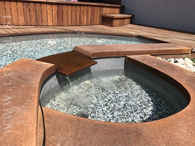 Loral - fontane in vodni motivi