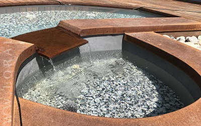 Loral - fontane in vodni motivi